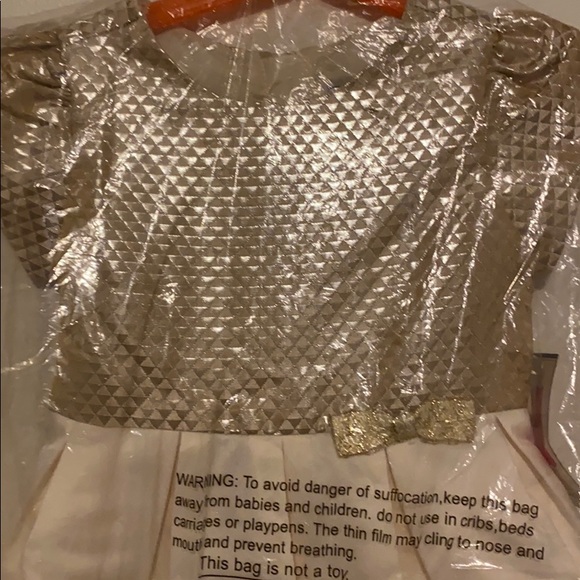 Good Dress - Picture 2 of 4